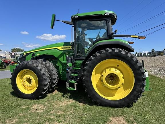 Image of John Deere 8R 340 equipment image 1