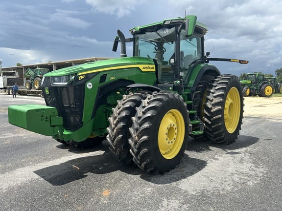 2021 John Deere 8R 340 Equipment Image0
