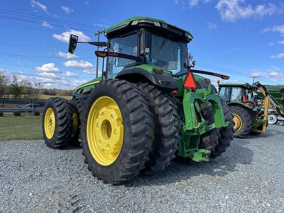 Image of John Deere 8R 340 equipment image 4