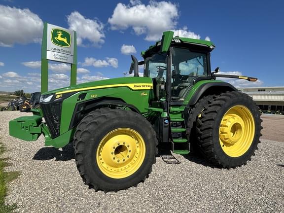 Image of John Deere 8R 340 Primary image