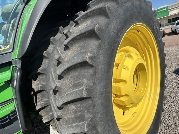 Image of John Deere 8R 340 equipment image 3
