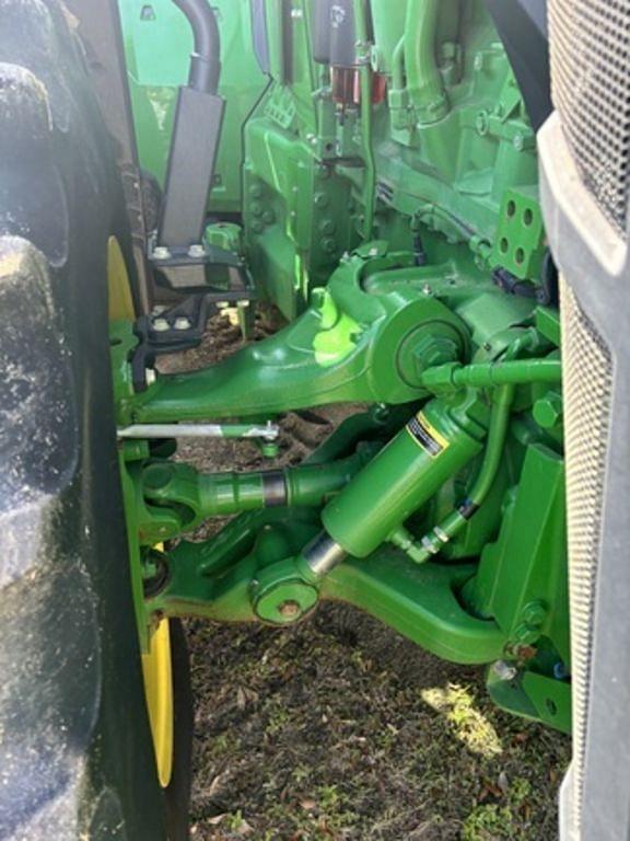 Image of John Deere 8R 340 equipment image 3