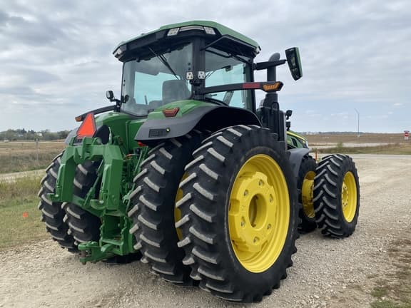 Image of John Deere 8R 340 equipment image 4