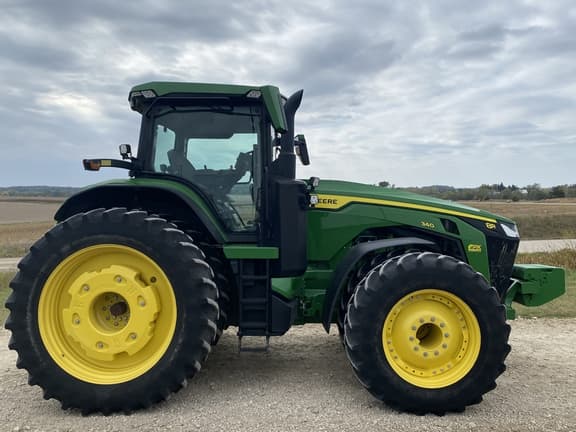 Image of John Deere 8R 340 equipment image 3