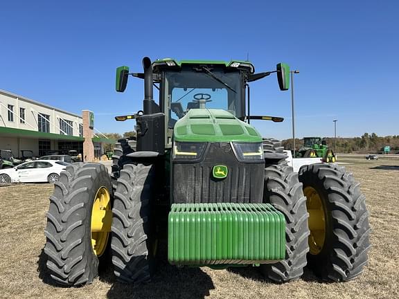 Image of John Deere 8R 340 equipment image 2