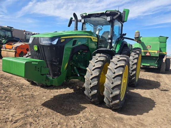 2021 John Deere 8R 340 Equipment Image0