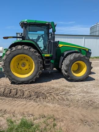 Image of John Deere 8R 340 equipment image 1