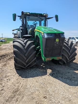 Image of John Deere 8R 340 equipment image 2