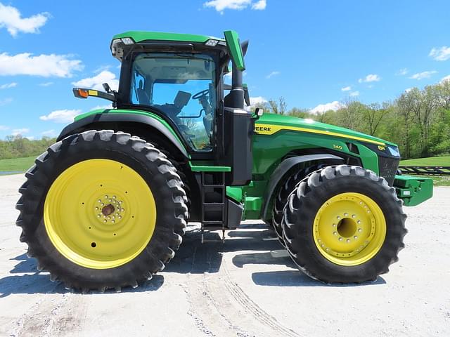 Image of John Deere 8R 340 equipment image 4