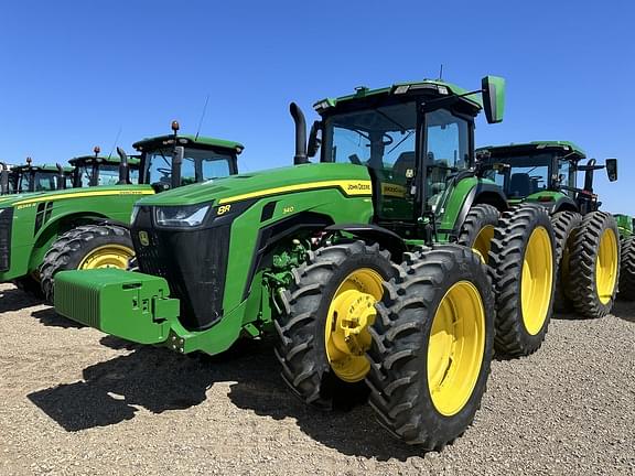 Image of John Deere 8R 340 equipment image 4