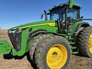 2021 John Deere 8R 340 Image