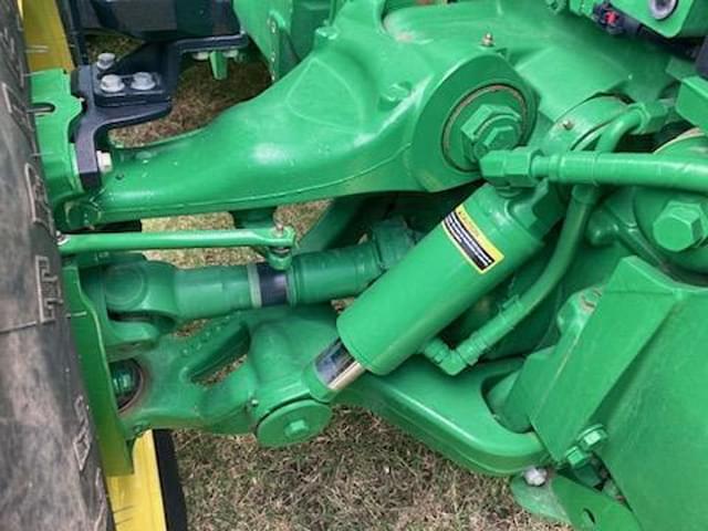 Image of John Deere 8R 340 equipment image 2