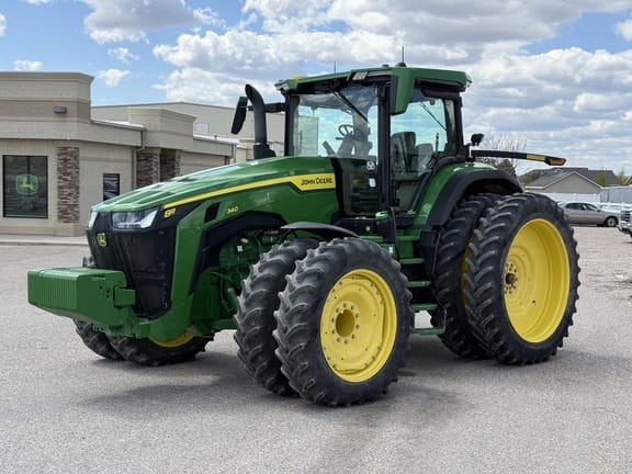 2021 John Deere 8R 340 Equipment Image0