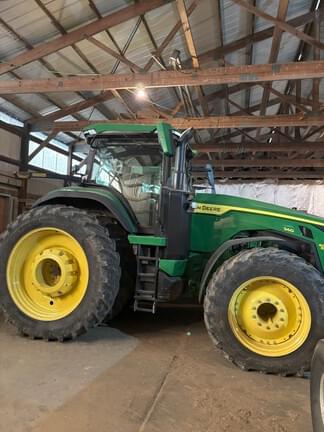 Image of John Deere 8R 340 equipment image 2