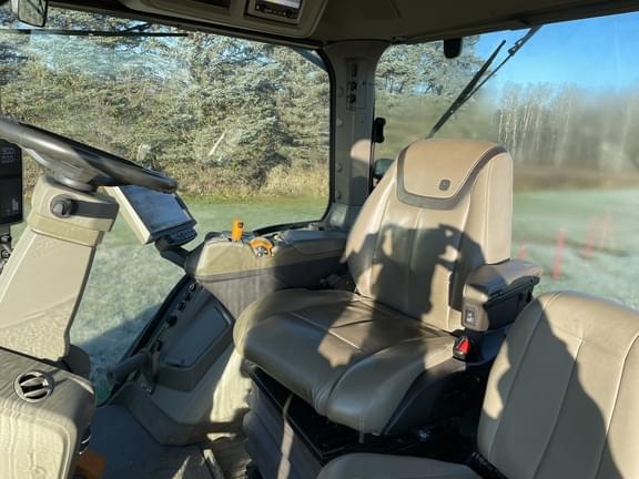 Image of John Deere 8R 340 equipment image 1