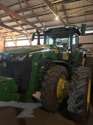 Image of John Deere 8R 340 equipment image 2