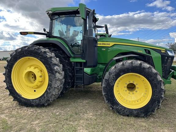 Image of John Deere 8R 340 equipment image 2