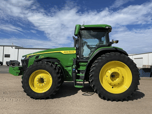 2021 John Deere 8R 340 Image