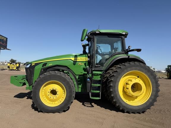 Image of John Deere 8R 370 equipment image 1
