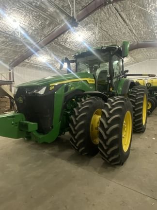 2021 John Deere 8R 370 Image