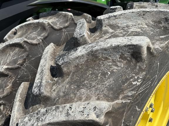 Image of John Deere 8R 370 equipment image 4
