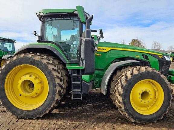 Image of John Deere 8R 370 equipment image 3