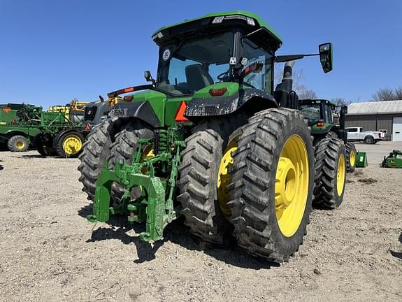 Image of John Deere 8R 370 equipment image 4