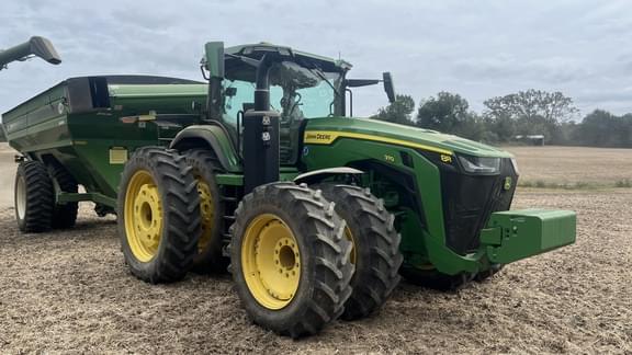 Image of John Deere 8R 370 equipment image 4