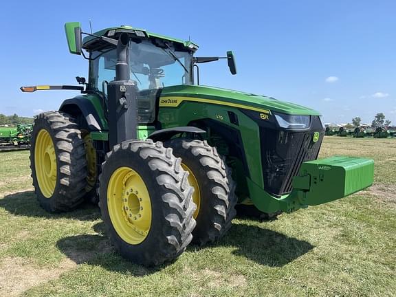 Image of John Deere 8R 370 equipment image 2