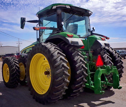 Image of John Deere 8R 370 equipment image 3