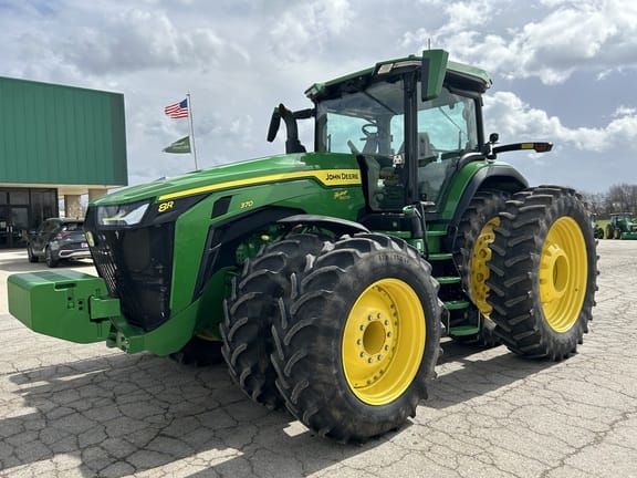 2021 John Deere 8R 370 Equipment Image0