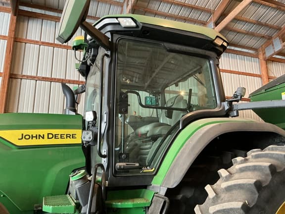 Image of John Deere 8R 370 equipment image 2