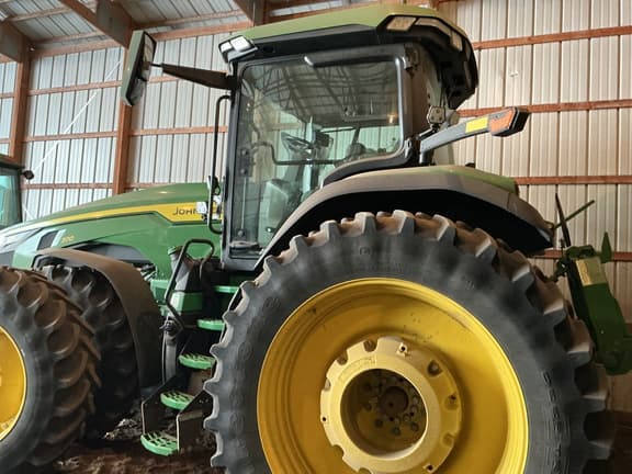 Image of John Deere 8R 370 equipment image 4
