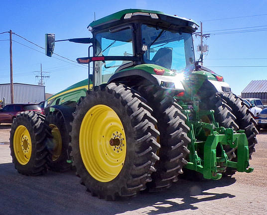 Image of John Deere 8R 370 equipment image 3