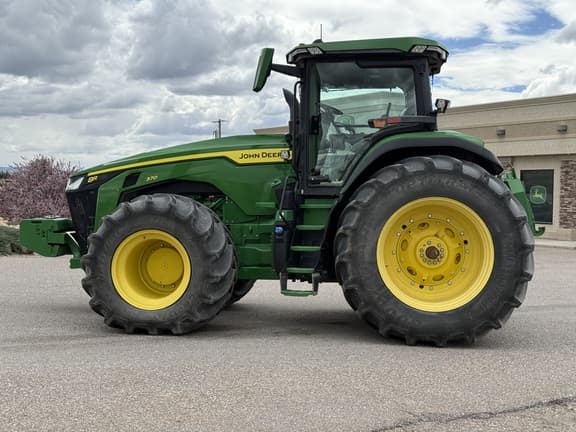 Image of John Deere 8R 370 equipment image 1