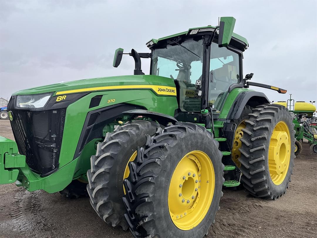 Image of John Deere 8R 370 Primary image