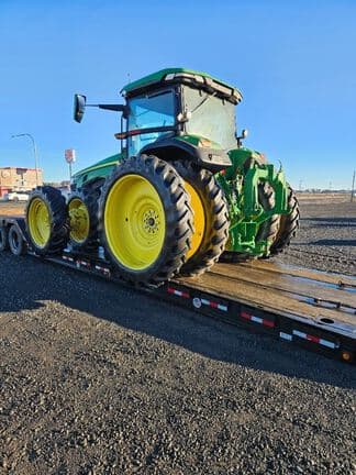 Image of John Deere 8R 370 equipment image 2