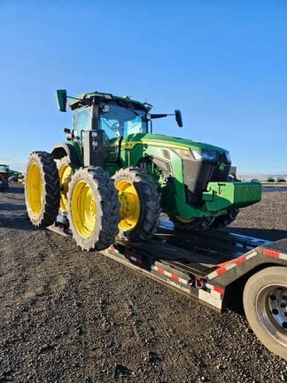 2021 John Deere 8R 370 Equipment Image0