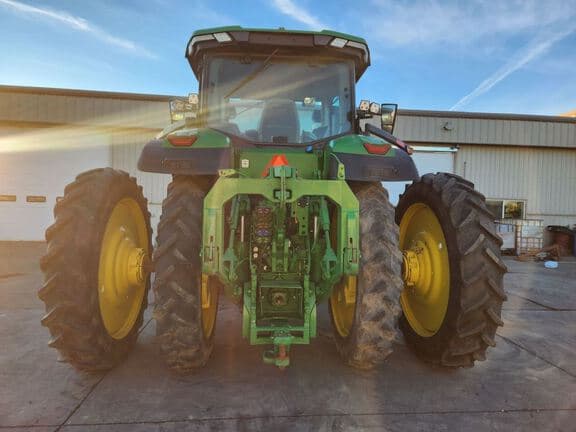 Image of John Deere 8R 370 equipment image 3