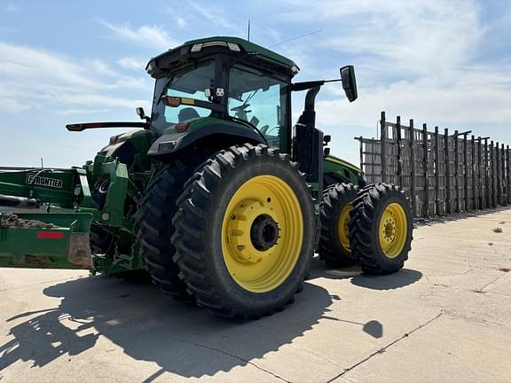 Image of John Deere 8R 370 equipment image 4