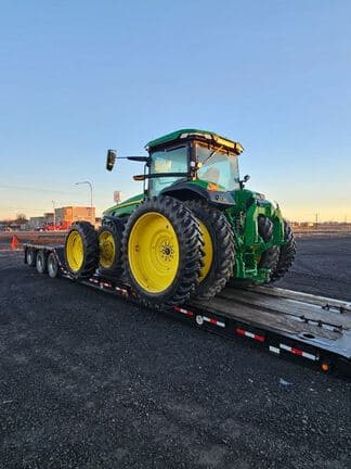 Image of John Deere 8R 370 equipment image 2