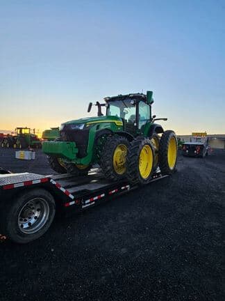 Image of John Deere 8R 370 equipment image 3
