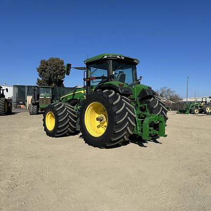 Image of John Deere 8R 370 equipment image 2