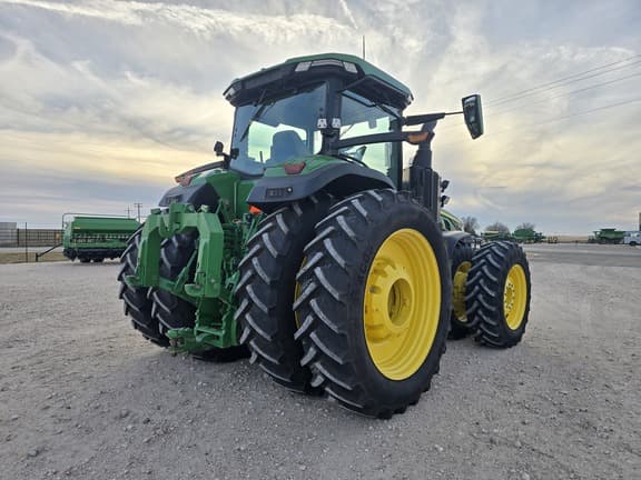 Image of John Deere 8R 370 equipment image 4