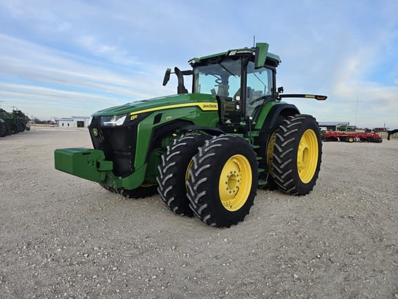 2021 John Deere 8R 370 Equipment Image0