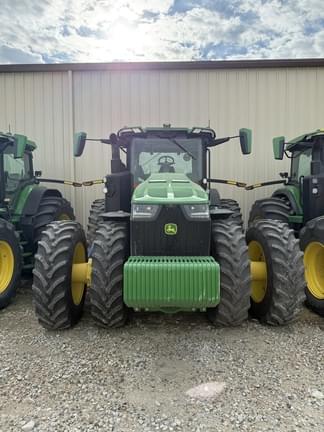 Image of John Deere 8R 370 equipment image 2