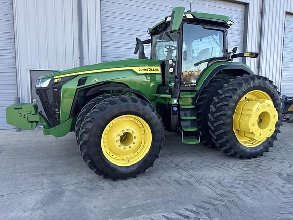 Image of John Deere 8R 370 equipment image 3