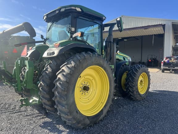 Image of John Deere 8R 370 equipment image 4
