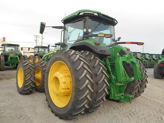 Image of John Deere 8R 370 equipment image 2