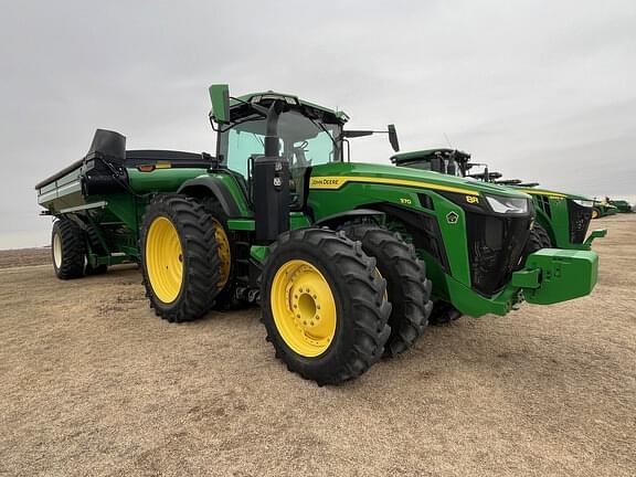 Image of John Deere 8R 370 equipment image 1